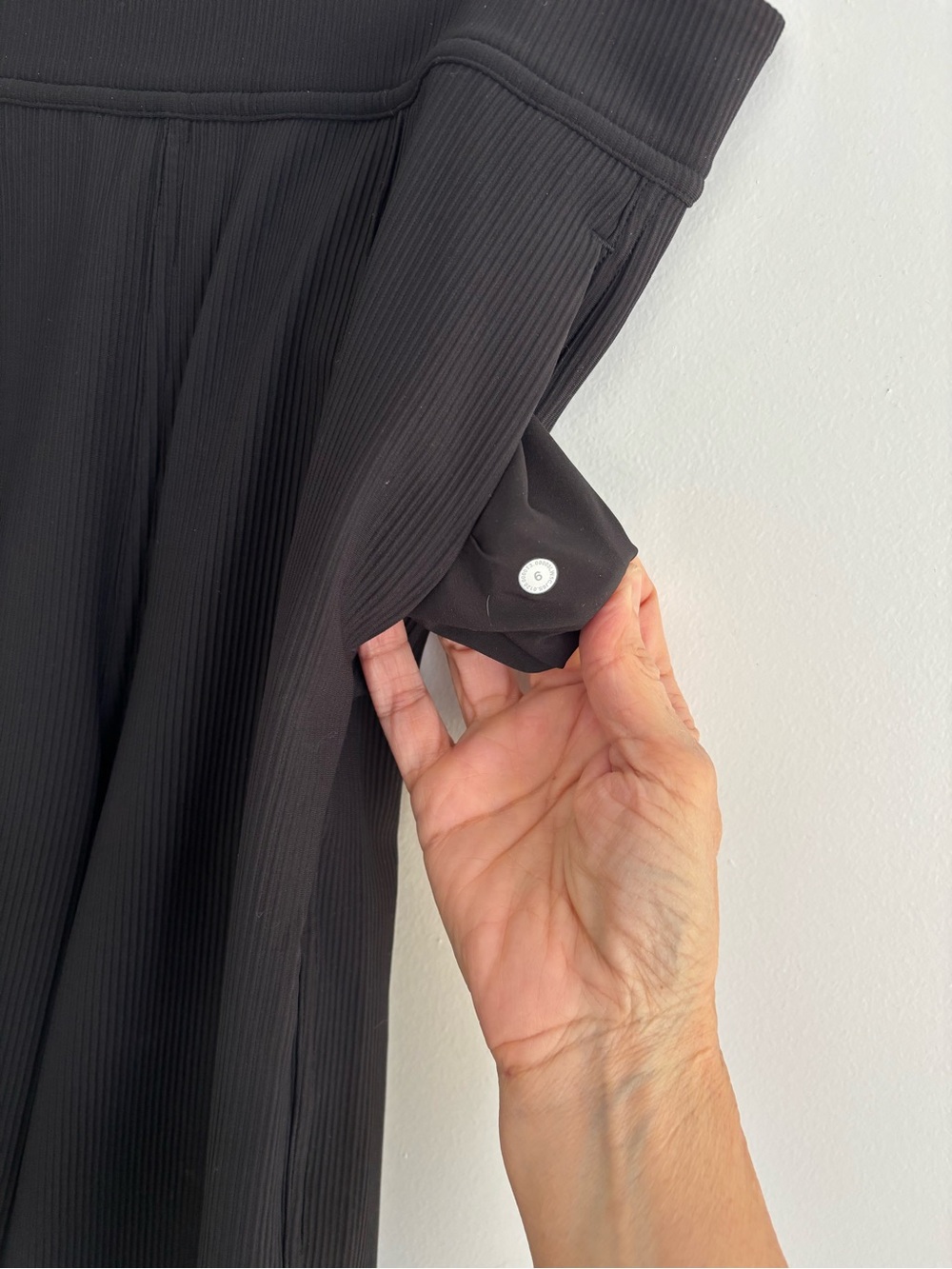 lululemon true black high rise/straight leg ribbed pants - Picture 4 of 7